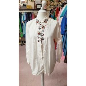 L vintage 90s embroidered christmas button up shirt